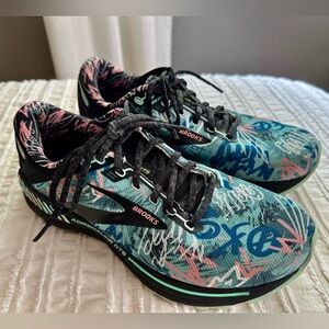 Brooks Adrenaline GTS Running Shoes